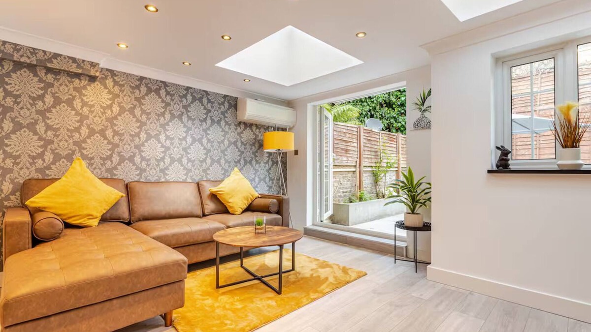 Harrow Road Apartment | The Paddington Pines