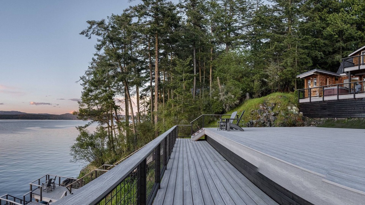 Friday Harbor House | The Paddle Shack: Oceanfront deck with multiple levels. Hot Tub! Amazing views!