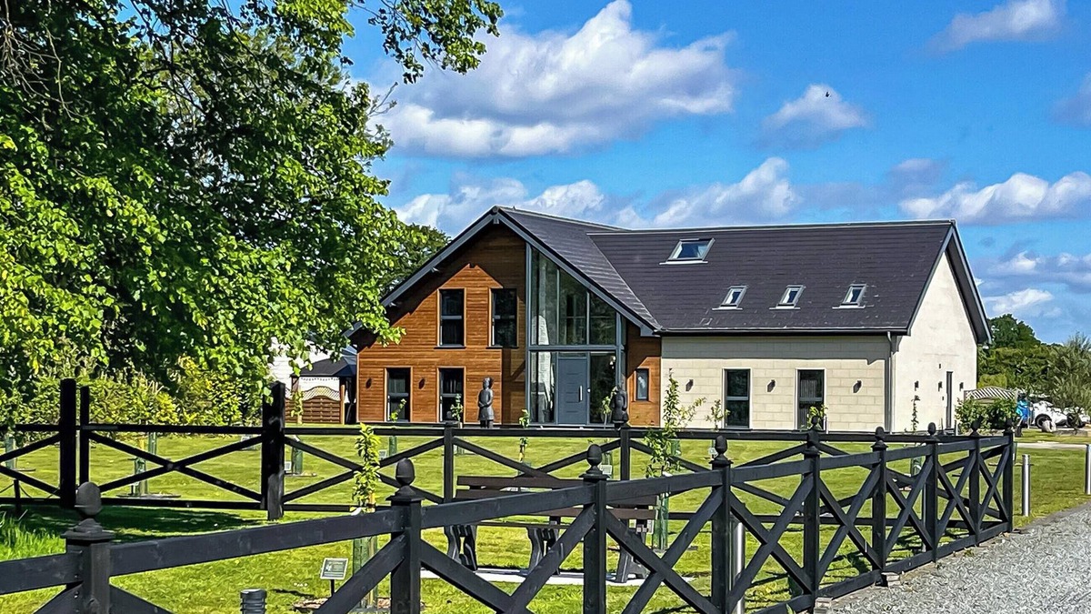 Grimsby Cottage | The Paddocks Retreat