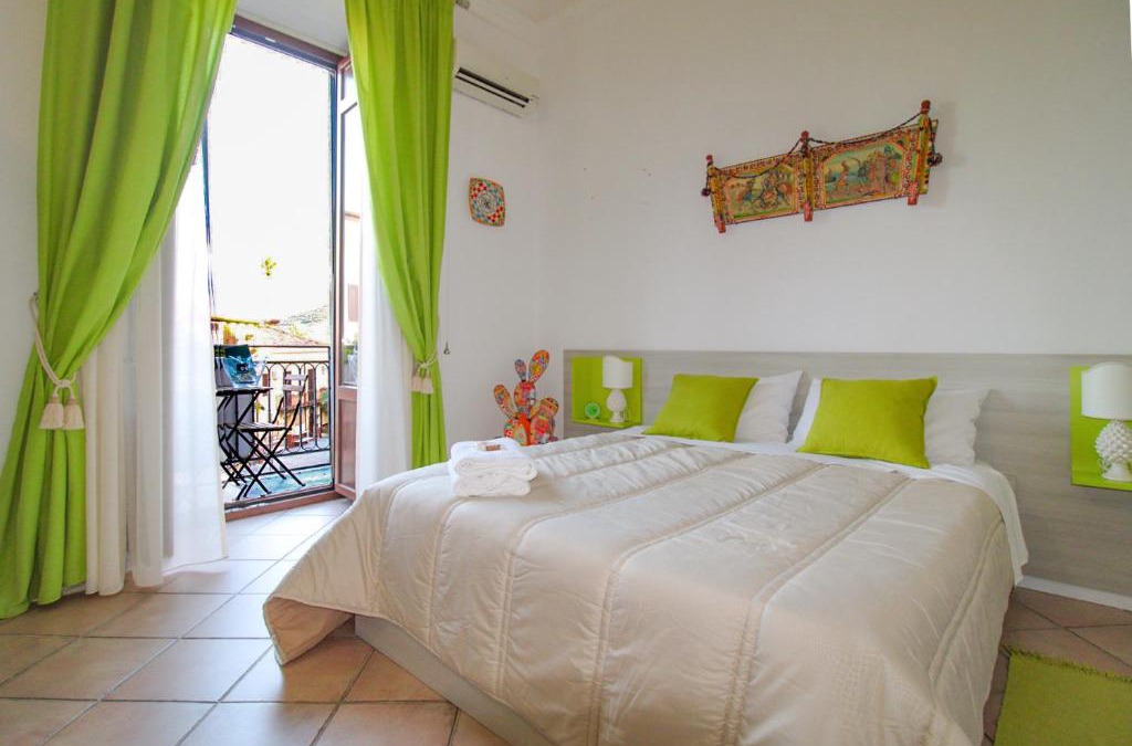 Santo Stefano di Camastra Bed & Breakfast | THE PALACE B&B and Apartments