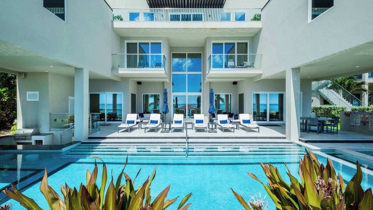 Bodden Town Villa | The Palm Family Retreat in Bodden Town by Personal Villas - Perfect Holiday Home