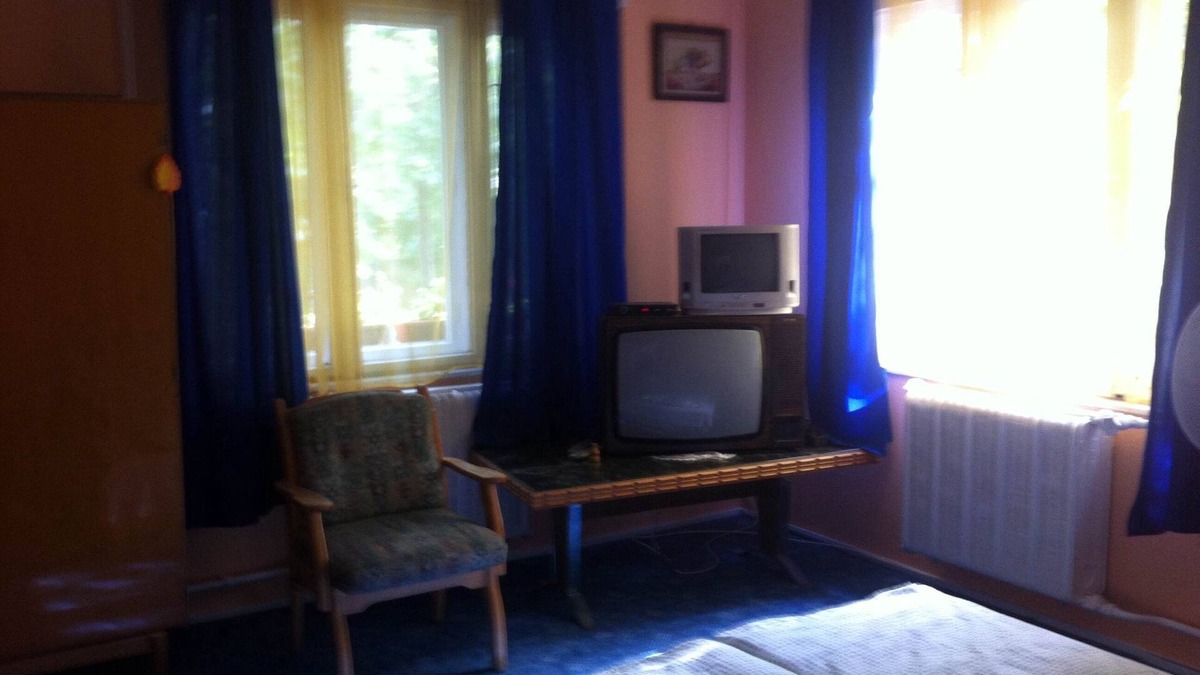 Tapolca Apartment | The panoramic apartment has a beautiful view of the garden -St. Georg Berg .