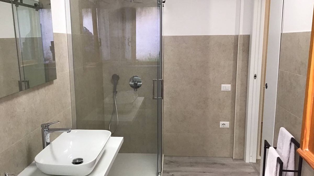 Santa Giusta Apartment | The Park Entire apartment with separate entrance CIN IT095047C2000R1207