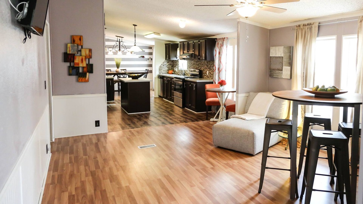 Carencro House | The Park Place Guesthouse FREEWiFi/FREE NEXTFIX