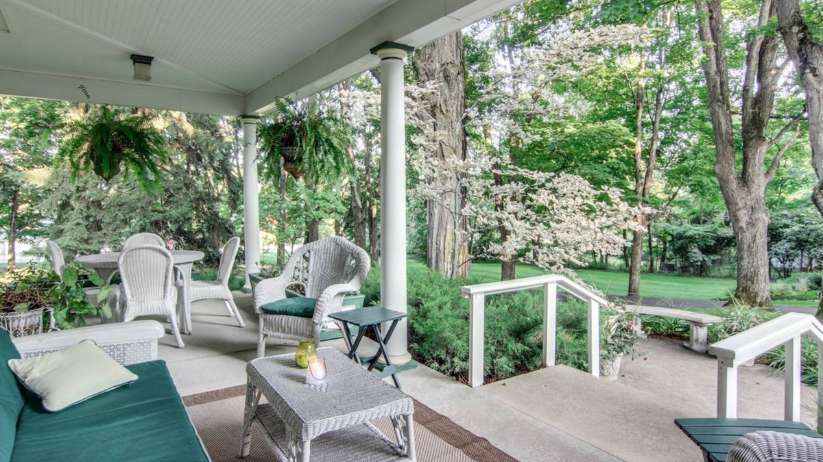 Bellaire Bed & Breakfast | The Park Street Inn