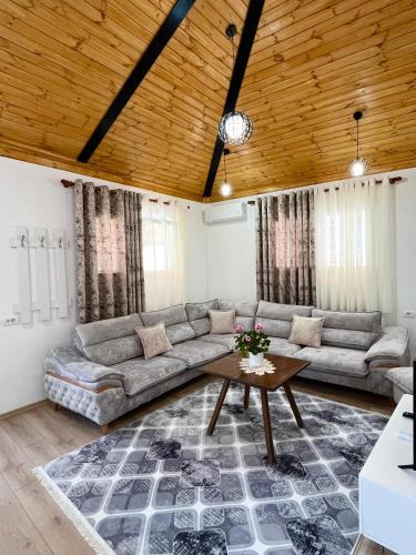 Berat Apartment | The Parkside Villa Apartment II