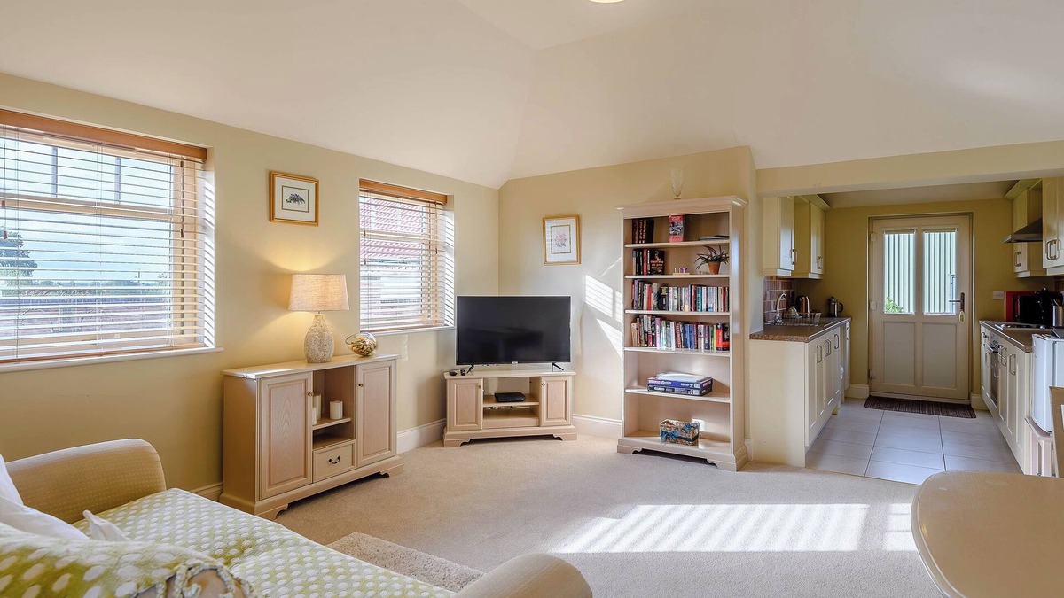Woodhall Spa Cottage | The Parlour - UK36122