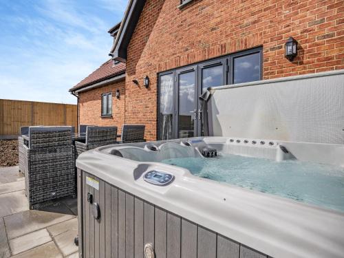 Maltby le Marsh House | The Pastures - Uk41853