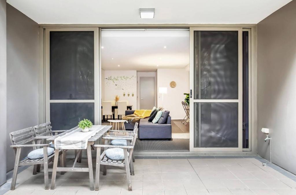 Zetland Apartment | 'The Patio' Live like a Local in Spacious Comfort