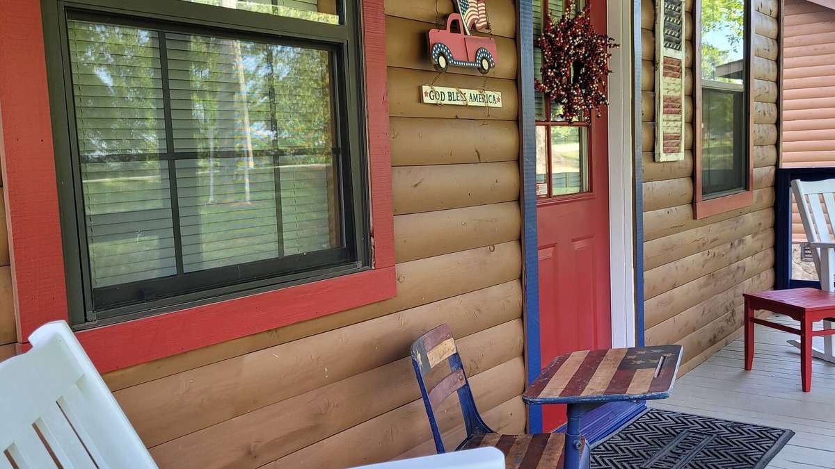 Harriet Cabin | The Patriot! Buffalo River Get a way for the family! Firepit, WIFI/Gril/& more!