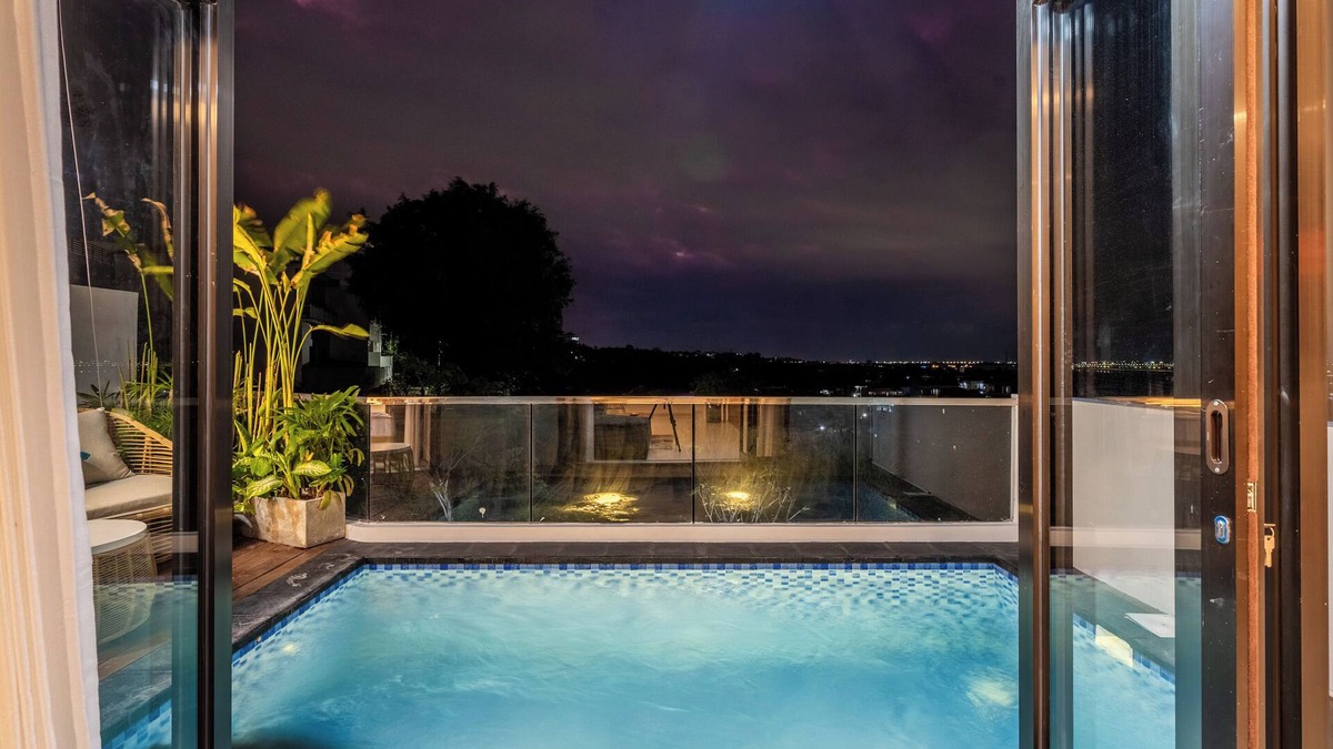 Mumbul Villa | The Peak 8 Villa Nusa Dua Bali - 20 Min to airport and popular beaches.