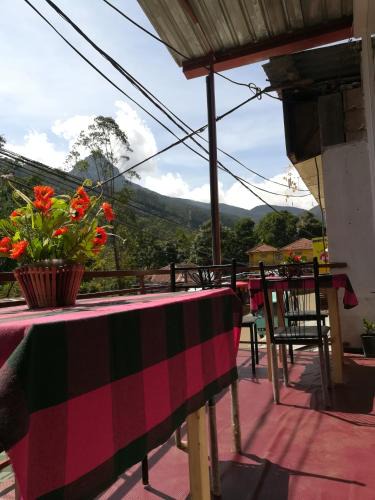 Nallathanniya House | The Peak Residence