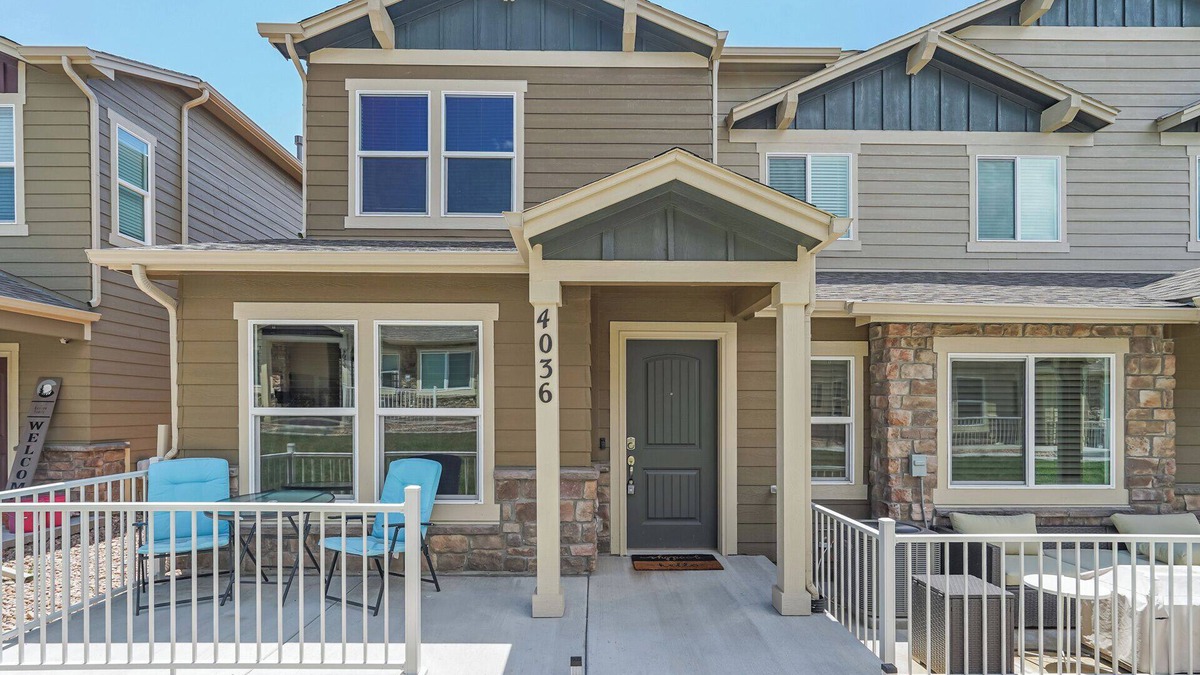 Southeast Colorado Springs House | The Peakside Retreat | Elliptical | Desk