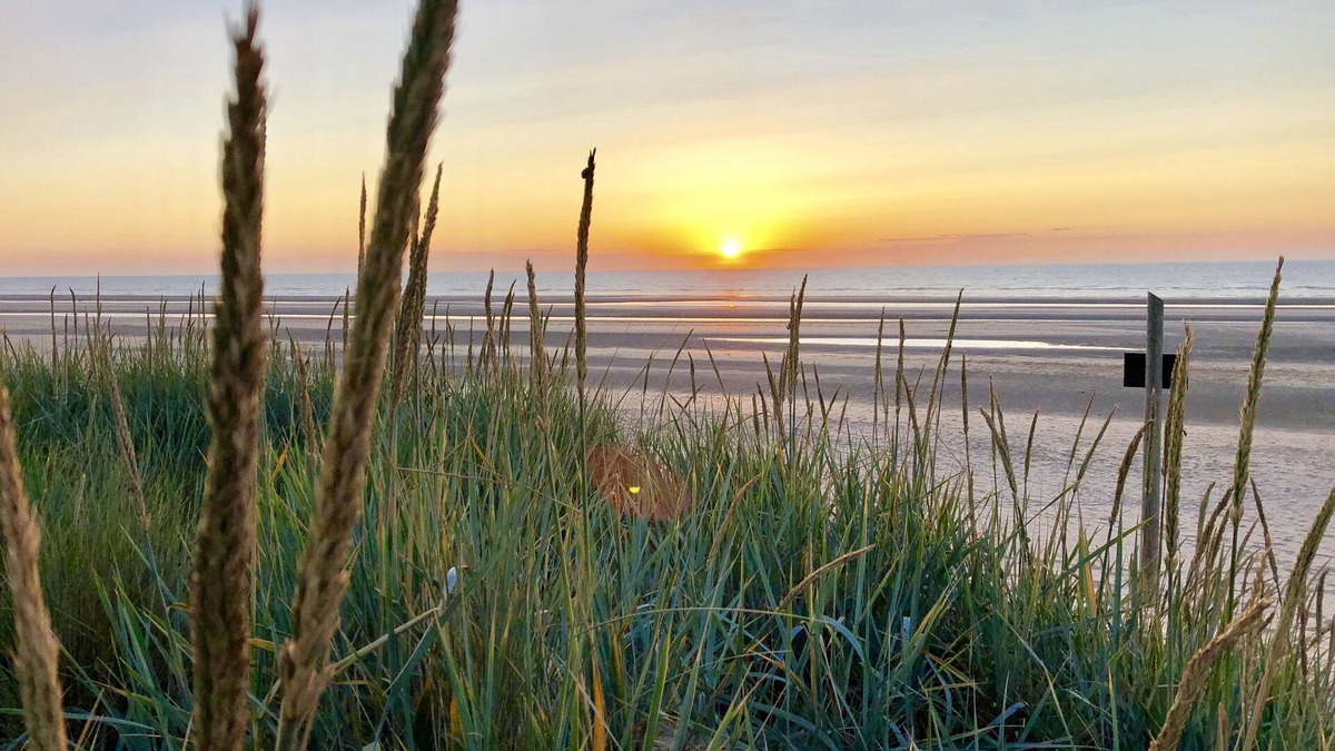 Leffrinckoucke Apartment | *The Pearl of the Dunes* Sea & Dunes View