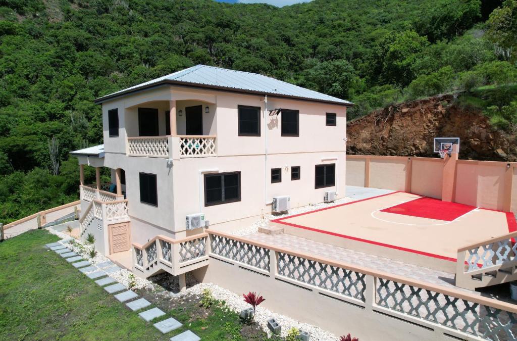 Cades Bay Villa | The Pearl - Spacious Air Conditioned 3BD, 2BTH Villa with Gorgeous Views