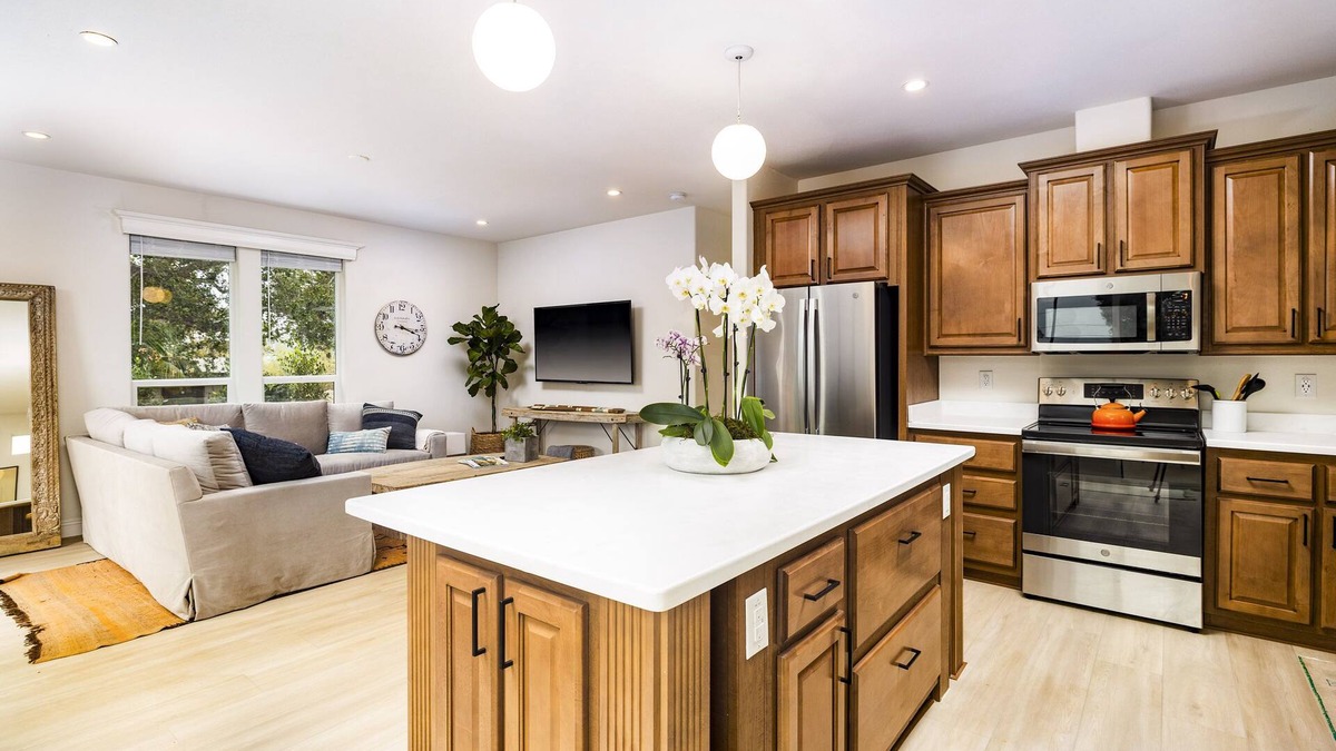 Toro Canyon Cottage | The Pelican Cottage- BRAND NEW Home w/Ocean & Mountain Views