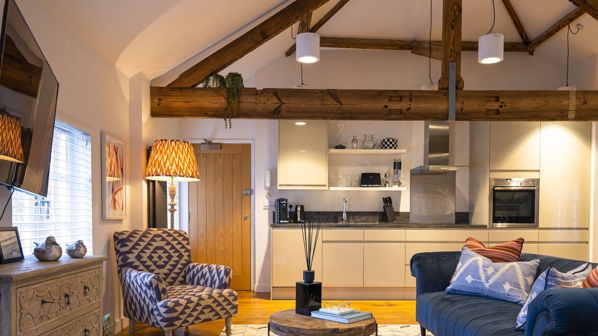 Henley Apartment | The Penthouse, Henley-on-Thames