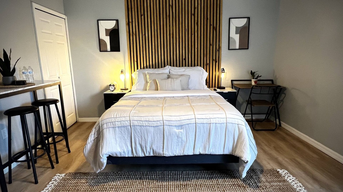 Jacarandas Apartment | The perfect blend of comfort and convenience in our cozy studio apartment