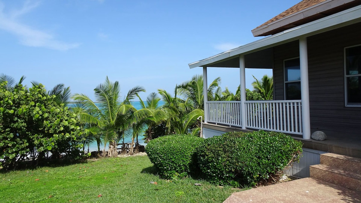 Rolleville House | The perfect escape to Paradise!This stunning 2/2 oceanfront home awaits you