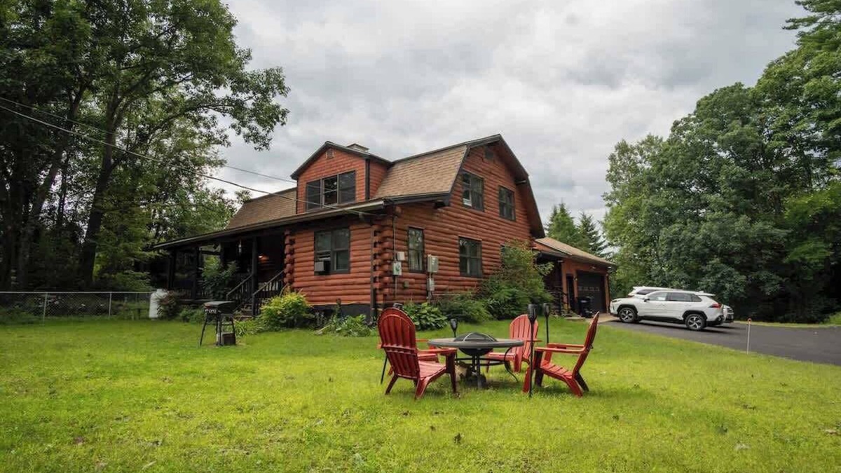 Northfield Cabin | The Perfect Family Cabin Retreat! 3BR|2BTH