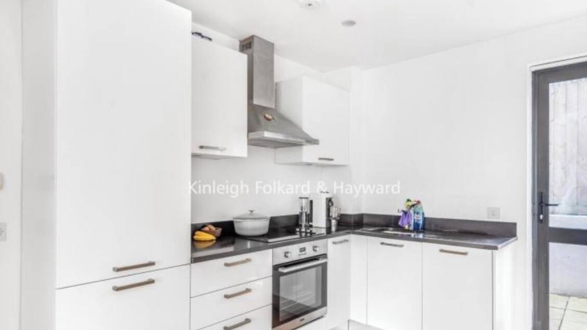 Kensal Green Apartment | “The perfect family holiday home in London!”
