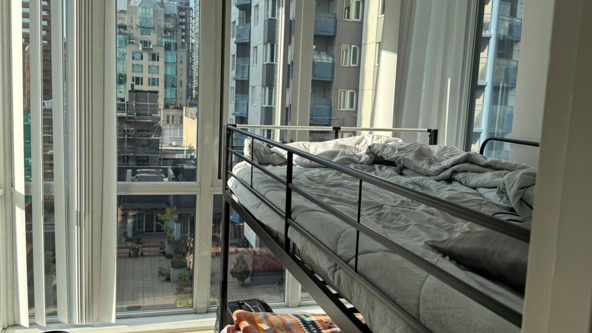 Yaletown Apartment | The Perfect Homestay!