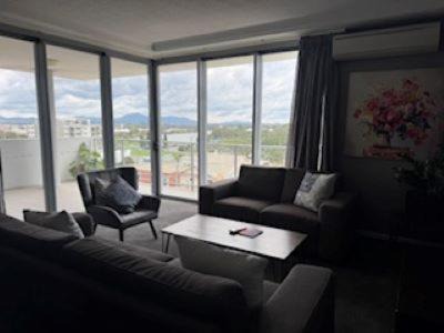 Gladstone Apartment | The Perfect Host @ Curtis Apartments