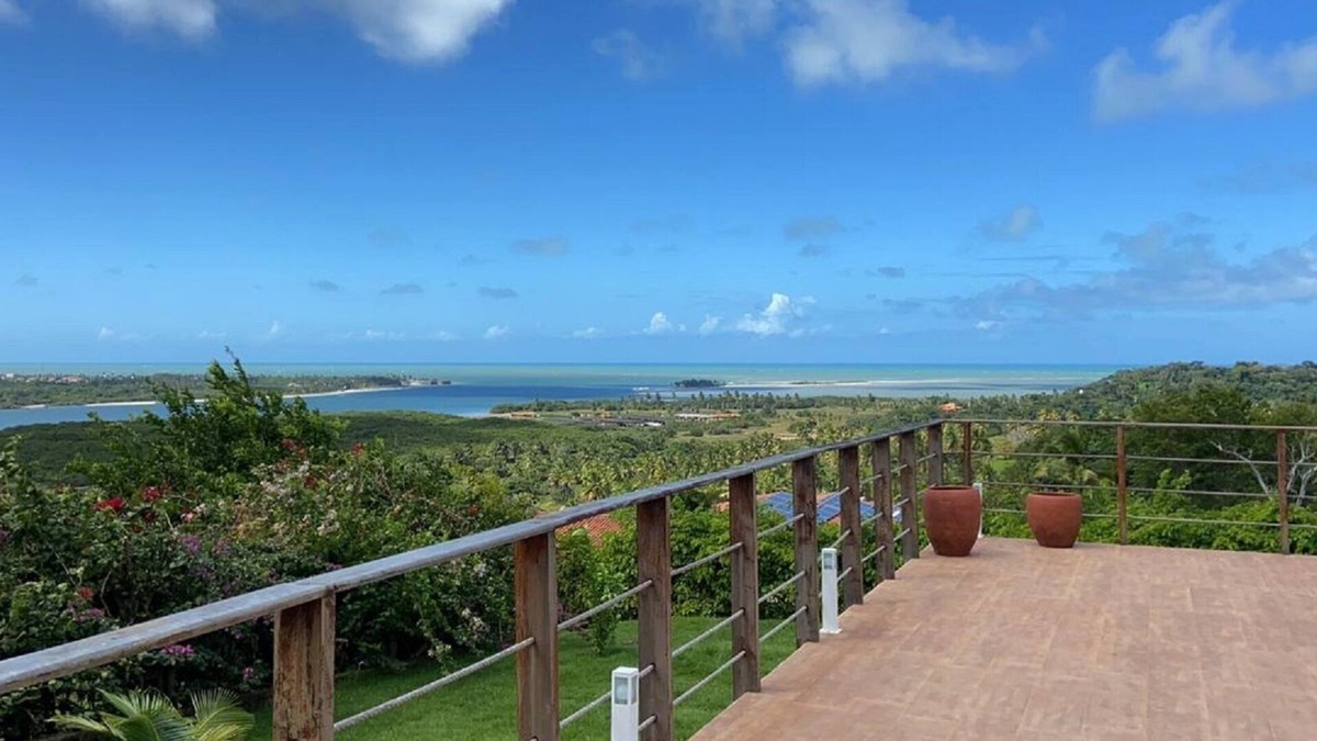 Igarassu House | The perfect house for your New Year's Eve with a view of the crown of the plane.