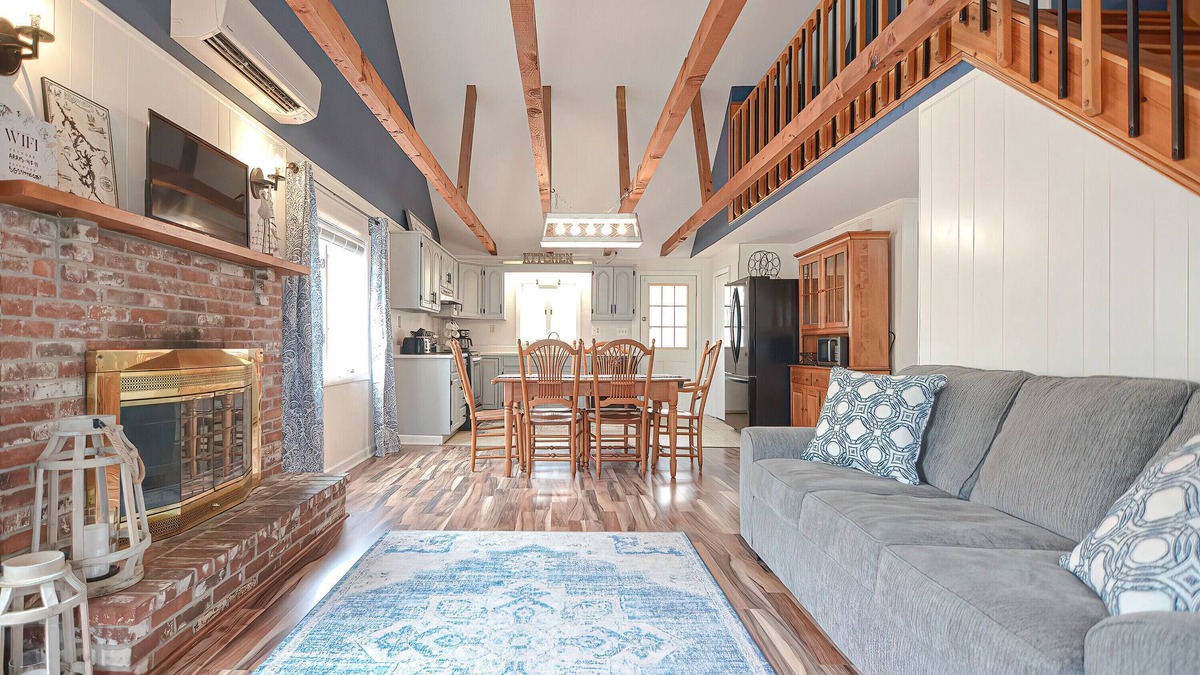 Lake Arrowhead House | The perfect lake view getaway
