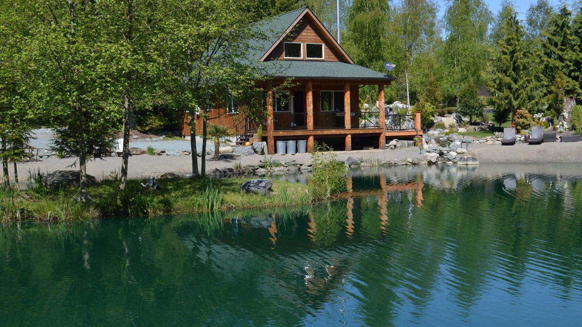 Clear Lake Cabin | The Perfect Rustic Luxurious Getaway Cabin