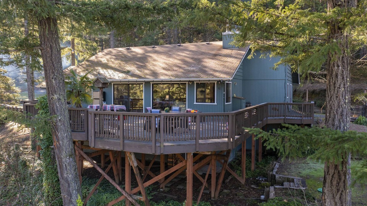Galice House | The perfect vacation destination, a huge house for your loved ones!