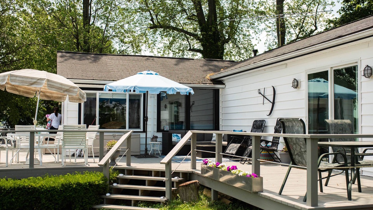 Wolcott House | The perfect waterfront getaway with endless views!
