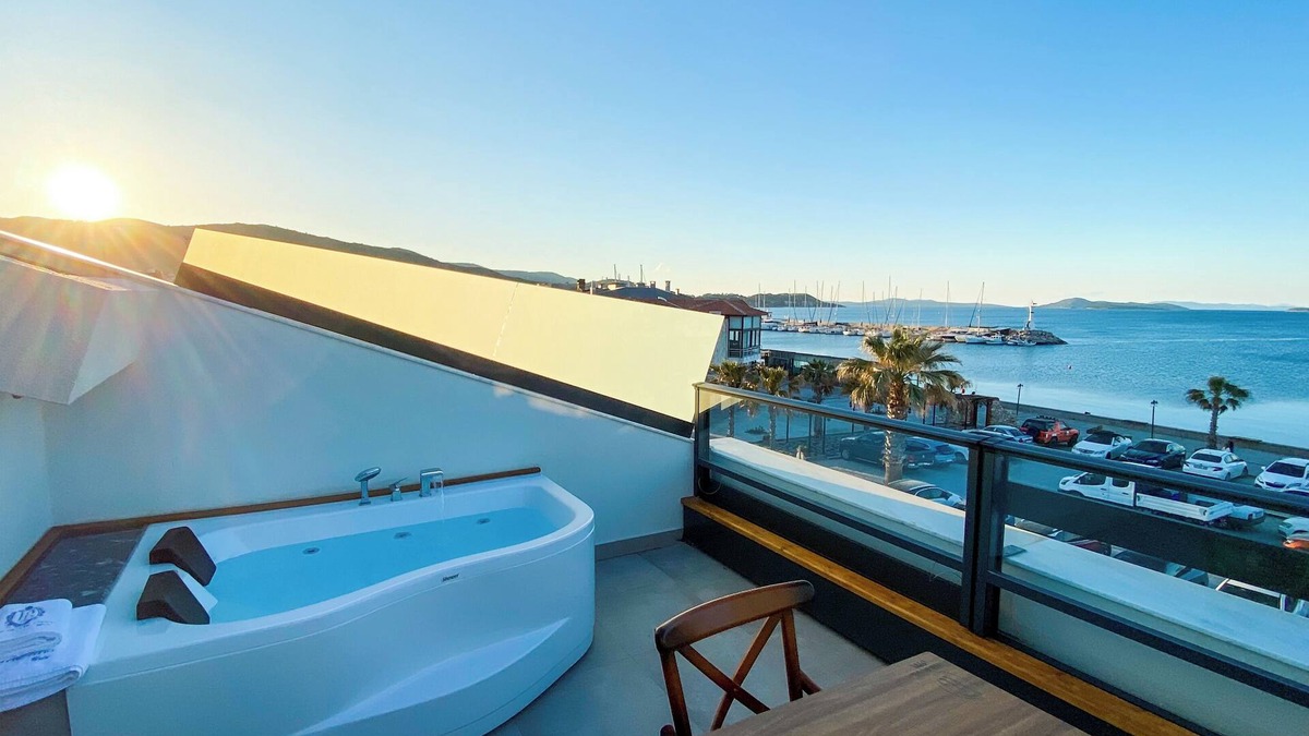 Iskele Mahallesi House | THE PİER OF URLA