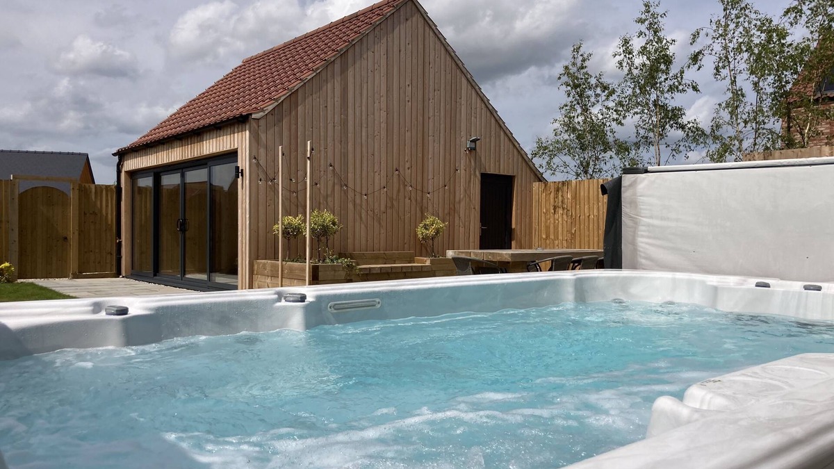 Dunholme House | The Pines, Ashlin Farm Barns