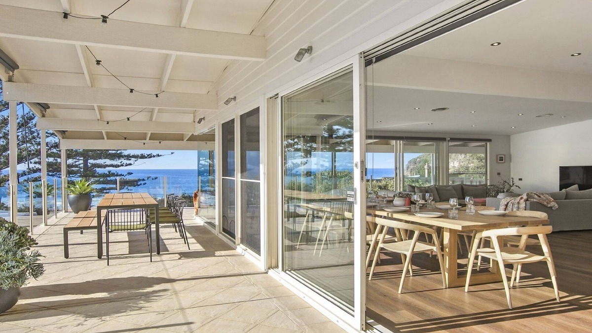 Killcare House | The Pines on Killcare Beach - beachside luxury for all the family