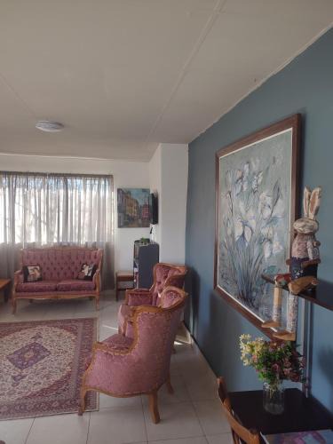 Magaliesberg Apartment | The Pink chair questhouse