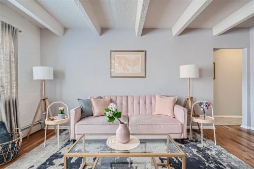 Speer Apartment | The Pink Pearl 1BD 30 Day Pool Wash Park West