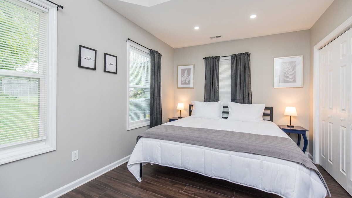 North Upper Street House | The Pink Pearl/5 Min to Rupp/Newly Remodeled