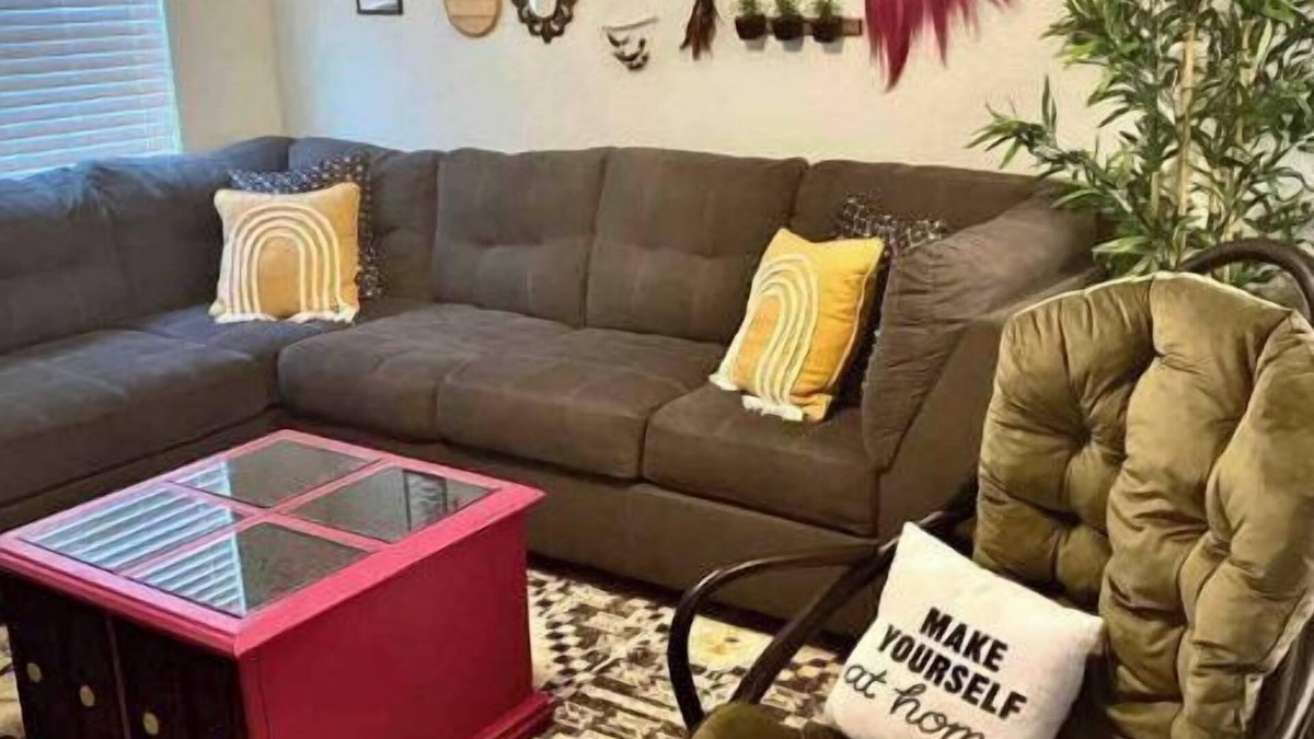 West San Antonio House | The Pink Table- Cozy, private townhouse (Monthly)