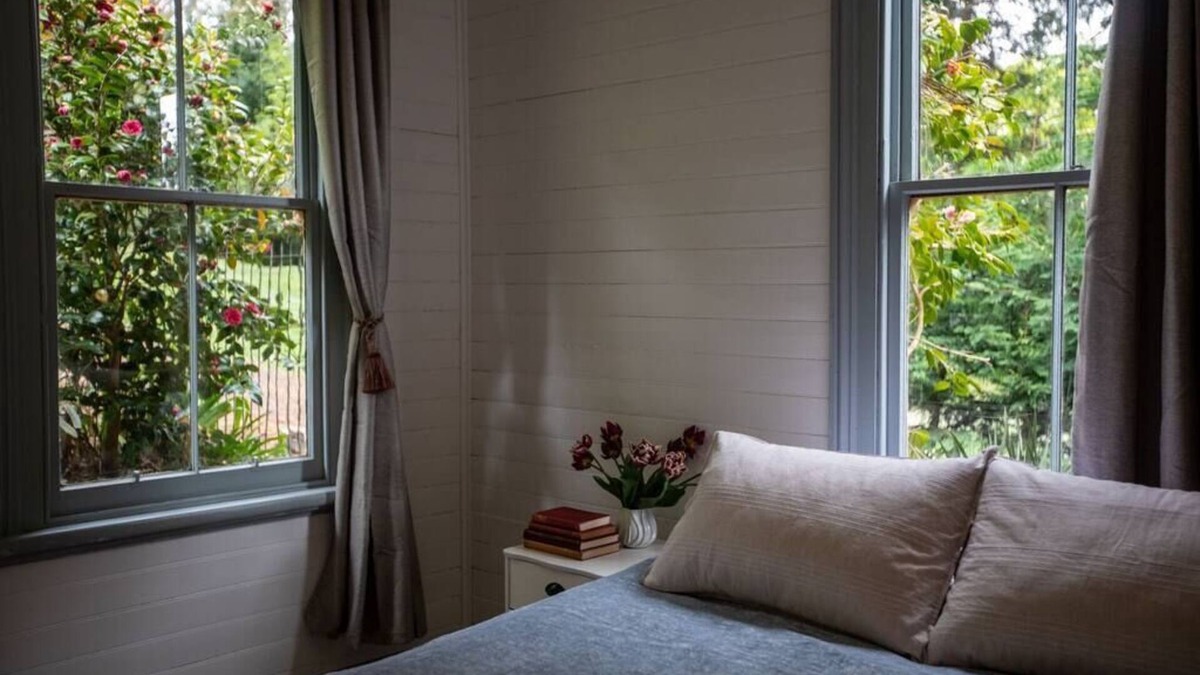 Mount Macedon House | The Pipers Cottage at Ard Choille