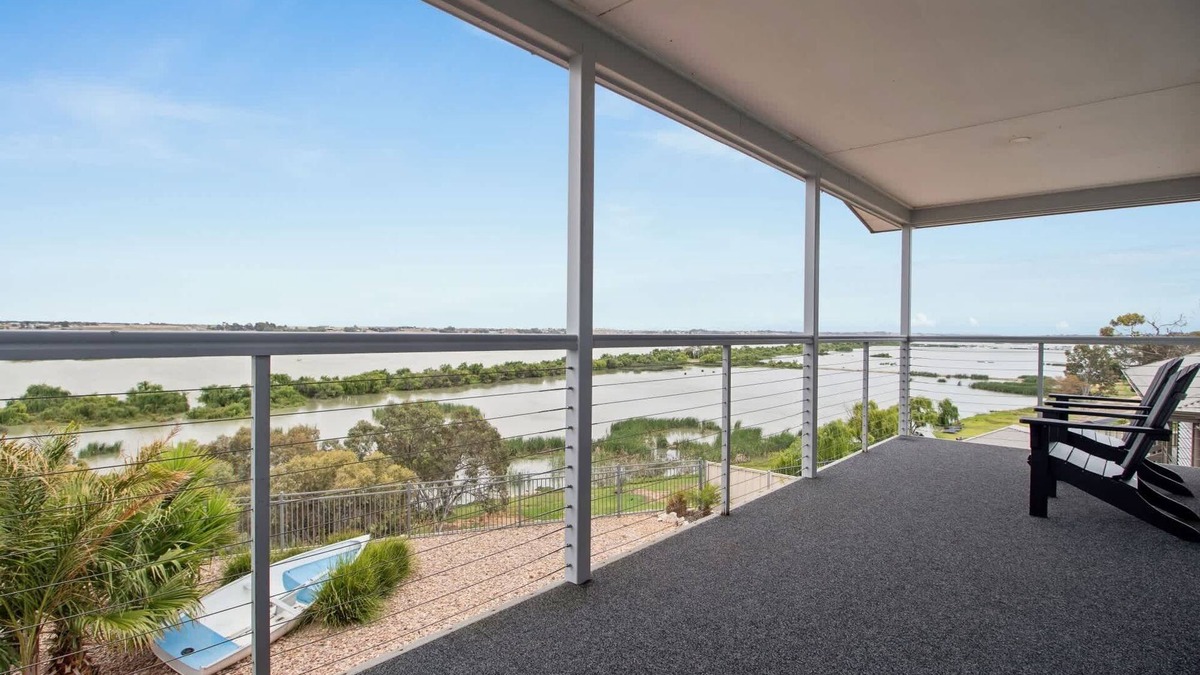 Seymour House | The Pit Stop Tailem Bend