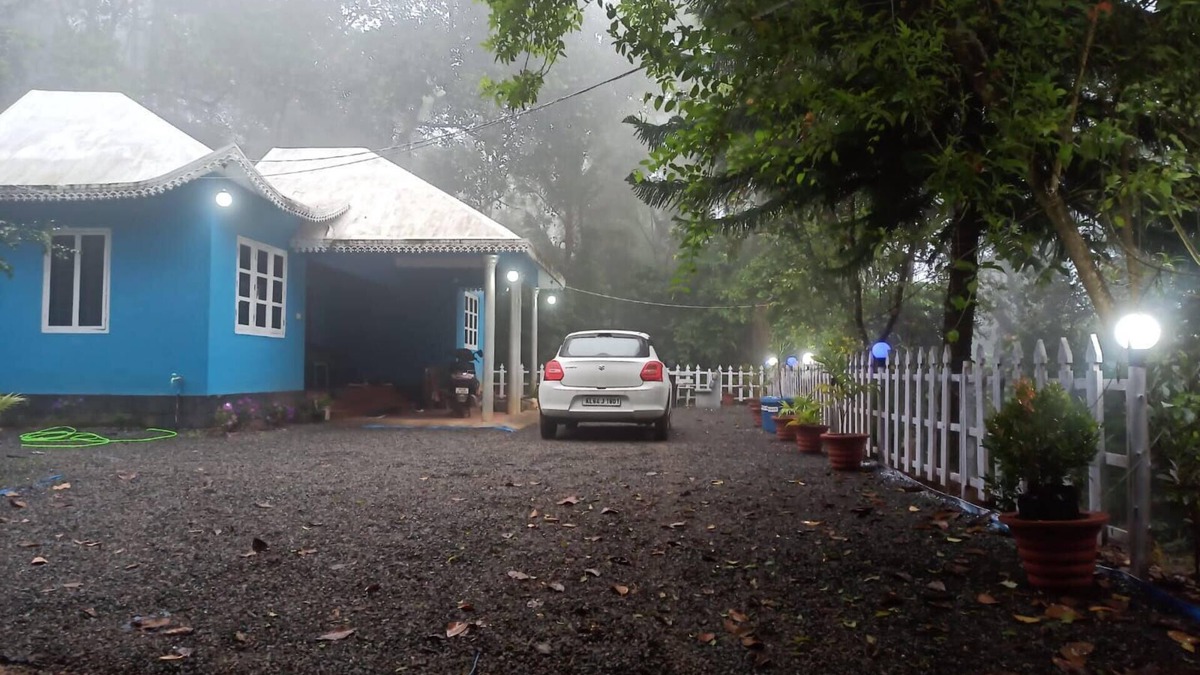 Munnar Villa | The place offers a slice of history,culture,tradition,unique nature experience