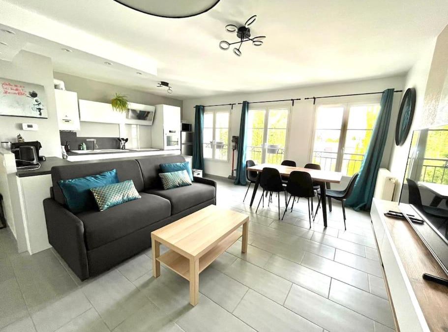 Serris Apartment | The Place To Be - à 5 min de Disneyland Paris
