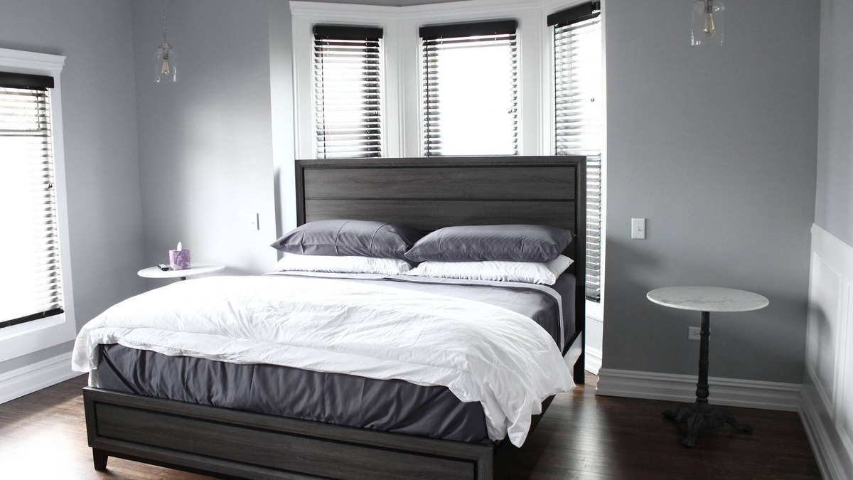 Plainfield House | The Plainfield Inn
