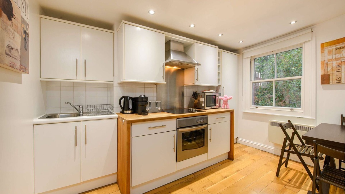 Holborn and Covent Garden Apartment | The Play Pen - Holborn - by Frankie Says