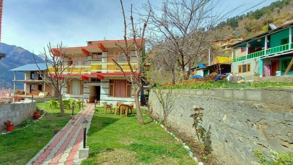 Jagatsukh House | The Pleasant Home