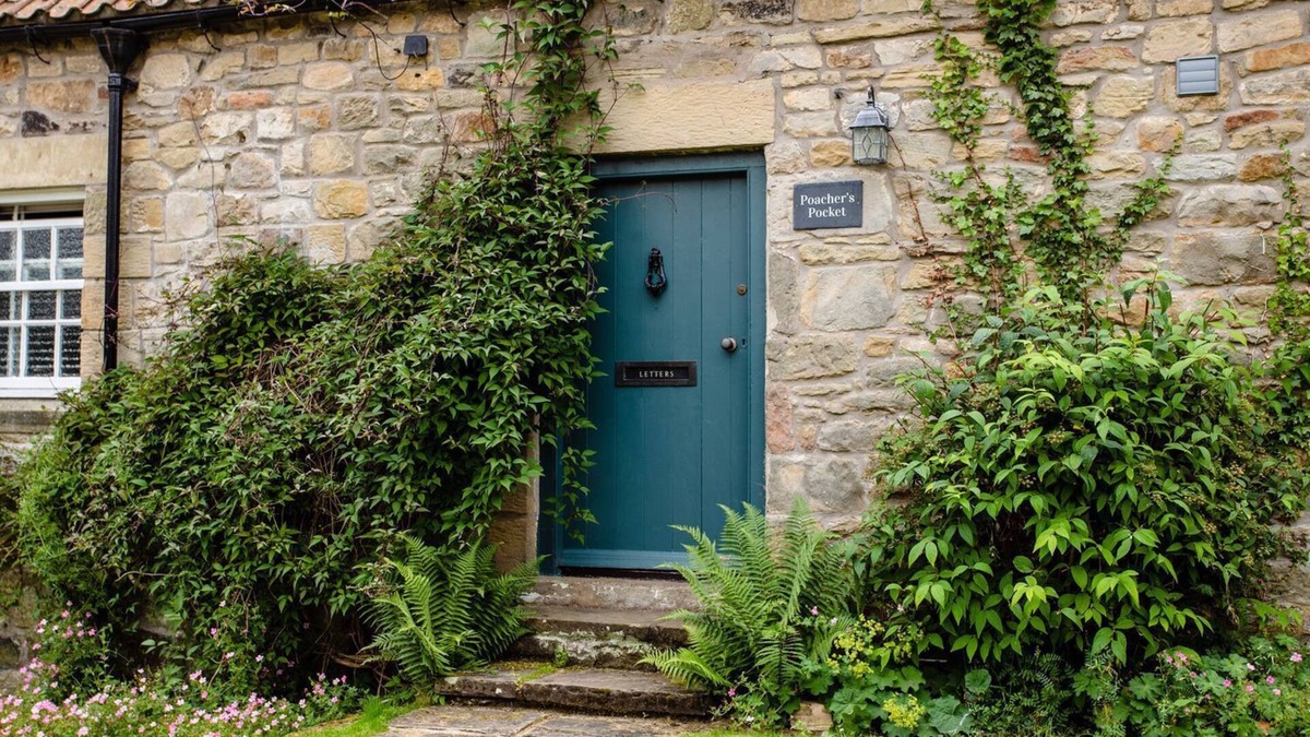 Whittingham House | THE POACHERS POCKET, pet friendly, with open fire in Powburn