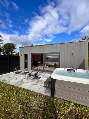 Scaniport House | The Pod at Loch Ness Heights at Athbhinn, IV26TU