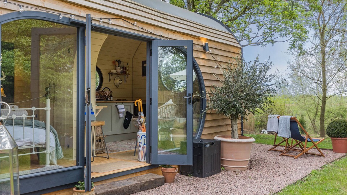 Severn Stoke House | The Pod - Riverside Retreat
