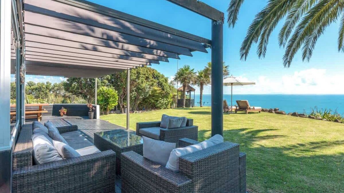 Onetangi House | The Point | Stay Waiheke